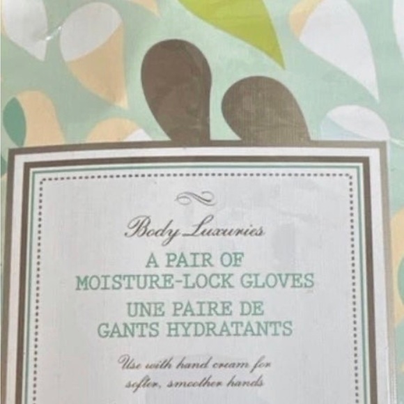 Moisture lock gloves by Body Luxuries  set of two pair NIP - Picture 3 of 3